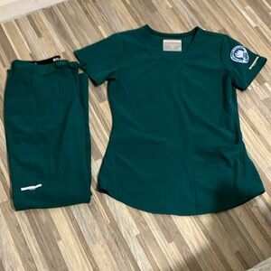 Green Scrub Set with Daytona state ADN Logo Patch